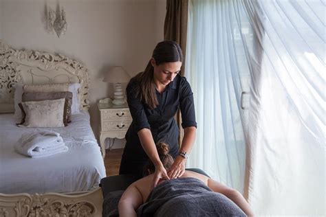Intimate massage Erotic massage Aigio